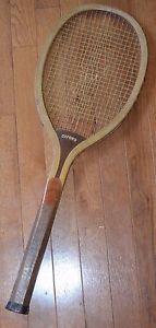 ANTIQUE WOOD TENNIS RACQUET BY: VICTOR SPORTING GOODS...CIRCA: 1908 OXFORD XCL!