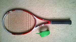Dunlop M-Fil 3 Hundred 300 4-3/8 tennis racquet