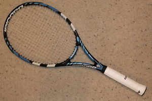 Babolat Pure Drive Tennis Racquet #4 grip, New grip, and strings, Nice