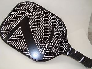 NEW ONIX Z5 COMPOSITE PICKLEBALL PADDLE NOMEX  CORE STRONG LIGHT BLACK