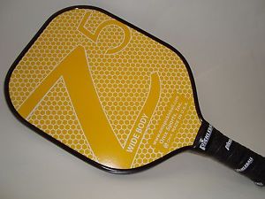 NEW ONIX Z5 COMPOSITE PICKLEBALL PADDLE NOMEX  CORE STRONG LIGHT YELLOW