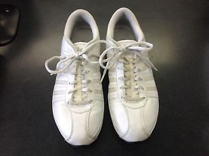 Nike White Leather Tennis Shoe Non Marking Sole Women's  Size 8.5