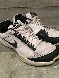Mens 2012 Nike Trainers Breathe Air Cage Court, White, Sz 9.5, 549890-100, GUC!