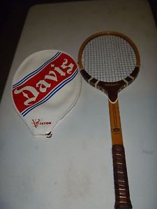 VTG TAD DAVIS IMPERIAL WOODEN TENNIS RACQUET WHITE LETTERING VERY NICE