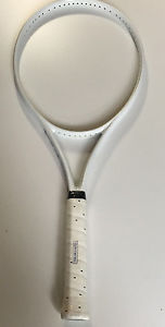 Very rare all white Head Pro Stock tennis racket TGK268.1-A(TT) 4 3/8 paint job