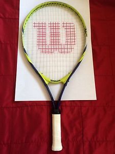 Wilson Tennis Racquet Lightweight Grip 4.5", Length 23"
