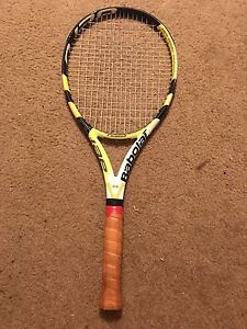 Babolat Aero Pro Drive Tennis Racquet w/Leather Grip (#3 4 3/8")