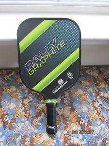 Rally Graphite Pickleball Paddle,Great Condition, 7.5 Medium Wgt