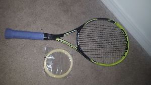 Head extreme 2.0 4 1/2 tennis racket with string