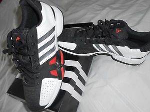 Adidas mens size 11  Barricade Team 2 shoes