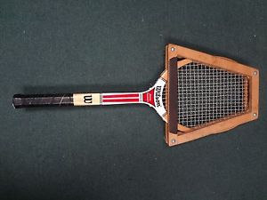 Wilson Tennis Racquet With Press Jimmy Connors Vintage American  4.3/8 Grip
