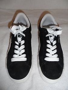 Men's Puma Smash  Buck Tennis Shoes Sneakers Size 8 Black and White