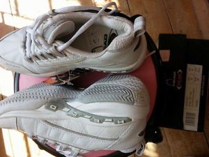 Classic Head Tennis Shoes Size 6