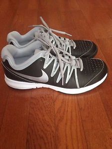 Tennis Shoe Nike Vapor Court 10.5