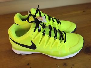 Nike Men's Zoom Vapor 9.5 Tour Tennis shoe size 9