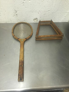 ANTIQUE MAGNAN CORP LIGHTNING  WOOD TENNIS RACKET with PRESS