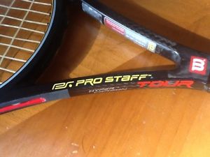 WILSON PRO STAFF TOUR 90 HYPER CARBON TENNIS RACQUET 4 1/2 in GREAT SHAPE
