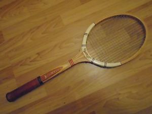 Dunlop Maxply Fort Wooden Tennis Racket. Made in England. 4 5/8 Medium.