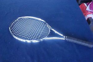 Dunlop Biomimetic 600 Tour Tennis Racquet 4 1/4" "NEAR MINT CONDITION"