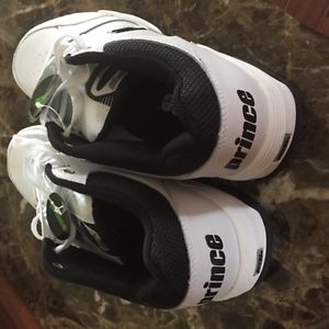 Prince Tennis shoe T22 size 10