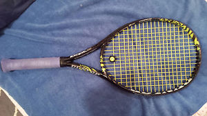Dunlop iDapt 100 4 1/2" Tennis Racquet Carbon/Yellow 27" Medium Sleeve