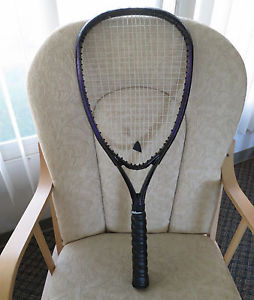 HEAD PYRAMID POWER GRAPHITE OVERSIZE TENNIS RACQUET VERY GOOD CONDITION.