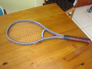 Rossignol F200 Carbon Tennis Racquet Made In France 4-3/8 "VERY GOOD"