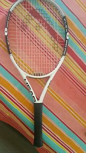 HEAD FLEXPOINT FXP 10 OS RACQUET  121 sq in,  41/4grip