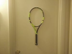 2016 Babolat Pure Aero Tour Size 4 1/4 + Free String Volkl Cyclone Yellow 16g