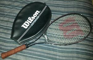 VINTAGE WILSON DEFENDER TENNIS RACQUET W/COVER 4-3/8" GRIP