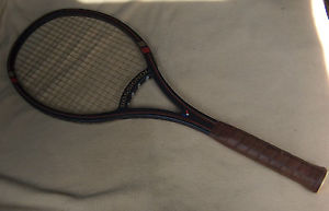 ROSSIGNOL GRAPHITE 200  RACQUET   - GENTLY USED