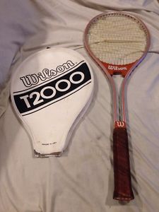 Original Vintage Wilson T2000 Tennis Racquet Excellent Condition w/Case