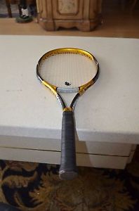 Volkl PB V1 Midsize Tennis Racket - 102in2 -  4 1/2 Grip