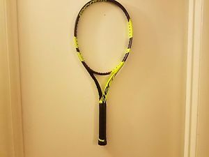 2016 Babolat Pure Aero Tour Size 4 1/4 + Free String Volkl Cyclone Yellow 16g