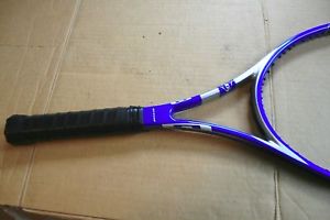 DUNLOP 2 HUNDRED TENNIS RACQUET 4 1/2" GRIP, UNSTRUNG, NEVER USED