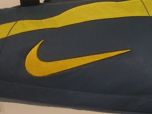 NIKE MULTI TENNIS RACQUET BAG VGC FREE SHIPPING