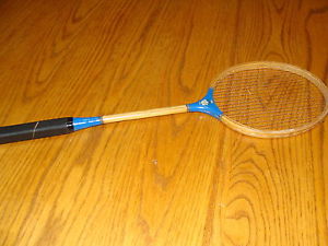 WOOD HANDLE BADMITTON RAQUET 900 PRO MODEL