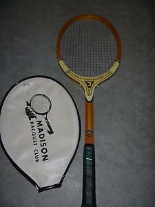 VINTAGE TAD "DAVIS" PROFESSIONAL WOOD TENNIS RACQUET  W/ COVER MADISON CLUB