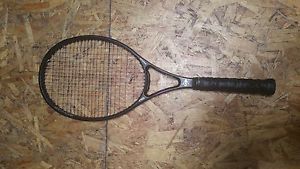 DUNLOP Classic Pro Revelation Premium Mid Plus Graphite Tennis Racket