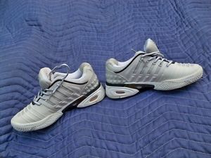 Head Speed Pro tennis shoes 7.5 womens