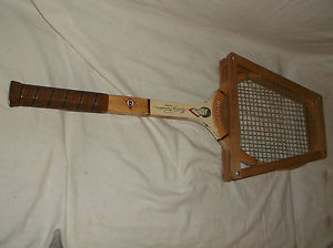 VINTAGE DUNLOP WOOD/WOODEN TENNIS RACQUET MARTY RIESSEN AUTOGRAPH & PHOTO DECAL