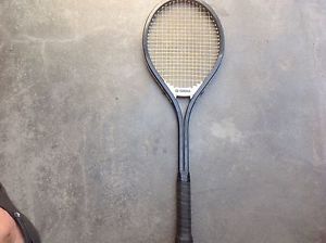 Yamaha YFG 30 Tennis Racquet 4 3/8 Grip Fiberglass Vintage Good Condition