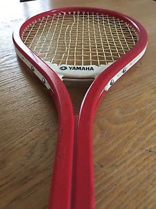Yamaha YFG 30 Tennis Racket Red 4 3/8 Grip Fiberglass Vintage 1970