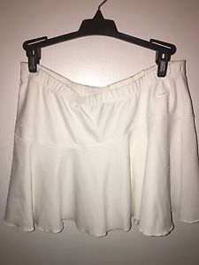 Nike Dry Fit White Tennis Skirt Size Medium