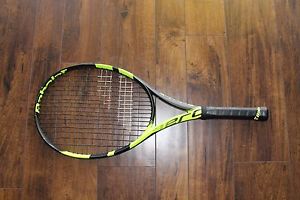 Babolat Pure Aero Junior Tennis Racquet - 26-inch, Size 0 grip