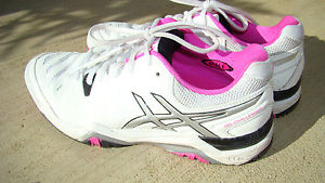 Asics Gel Challenger women's leather tennis shoes white pink black size 7 EUC