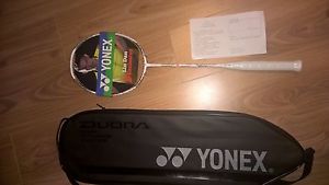 New genuine Yonex Voltric Z-Force II LinDan (white) Badminton Racket (3UG5)