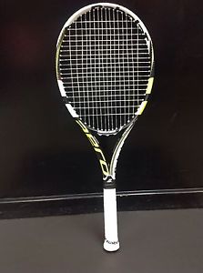 Babolat Aeropro Lite-4 3/8's grip