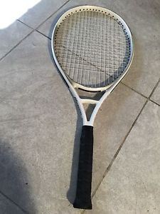 Excellent! Mizuno 110 Pro Max tennis racquet, 4 3/8