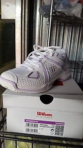 Wilson Ladies nVision size 8